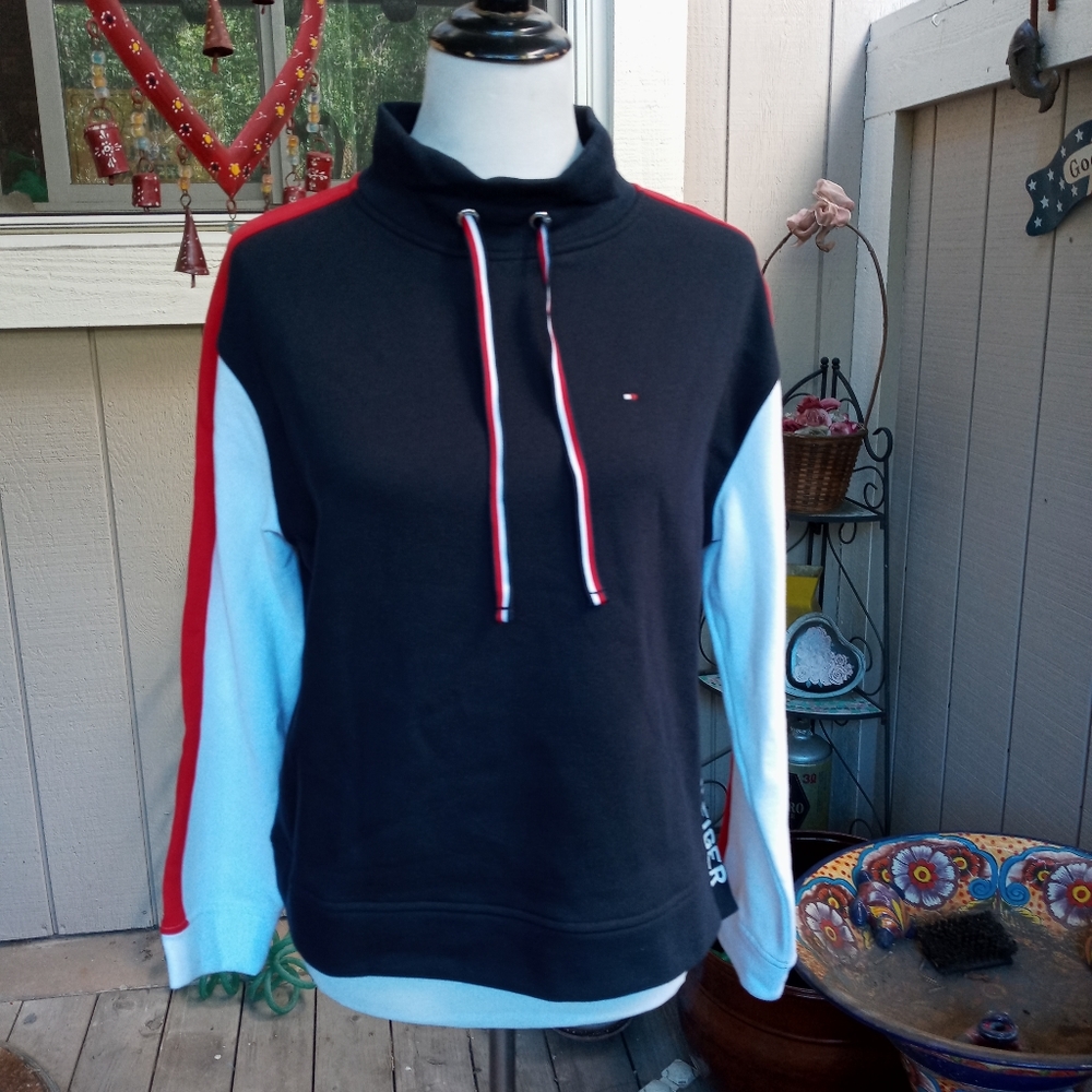 Women's sweatshirt
